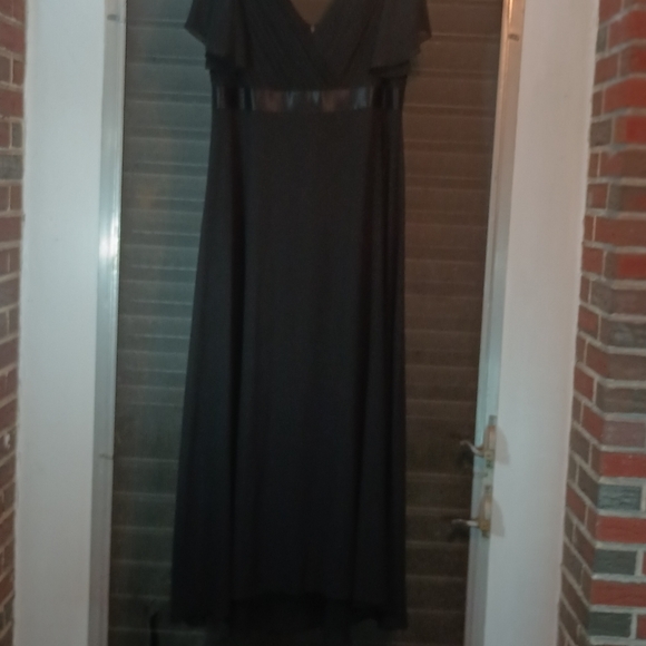 EVER PRETTY 7XL (US 22) LONG BLACK EVENING GOWN PARTY DRESS SHORT SLEEVE - Picture 2 of 7